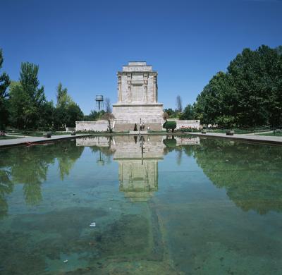 indiv.book.splendour.2.04